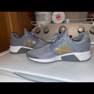 Women’s new balance shoes